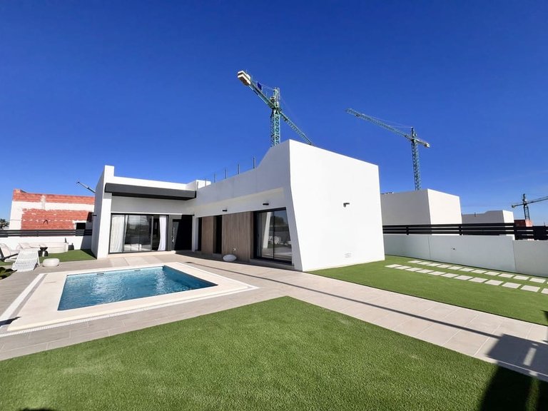 Villa for Sale in San Miguel De Salinas, Alicante 1