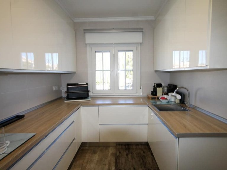 Villa for Sale in Villamartin, 11