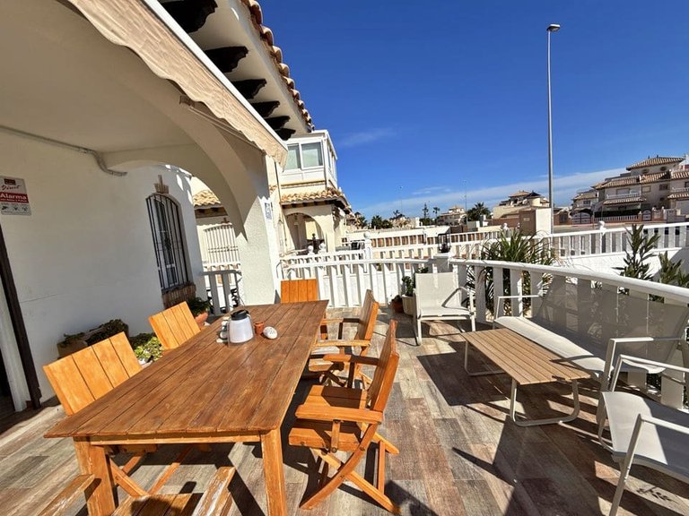 Town House for Sale in Lomas De Cabo Roig, Alicante 8