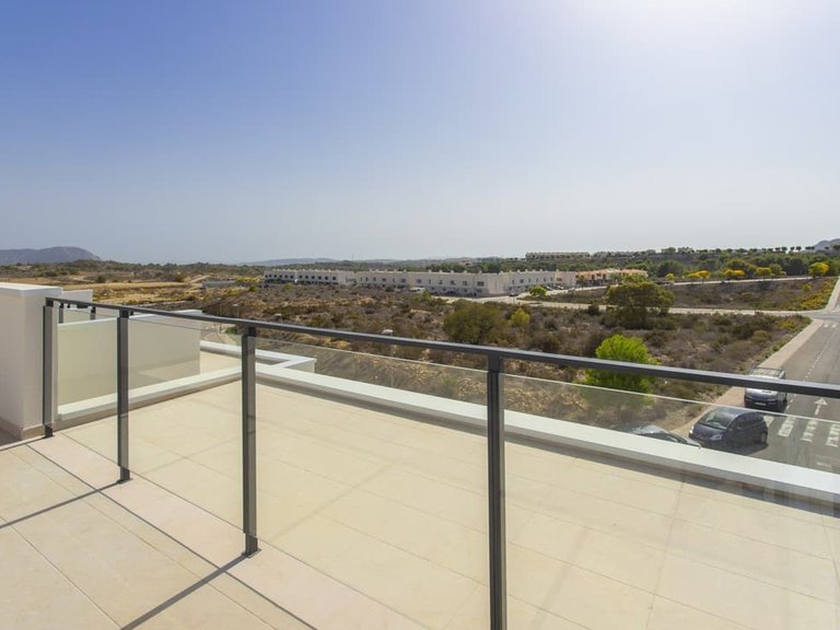 Apartment for Sale in Alicante, Alicante 17