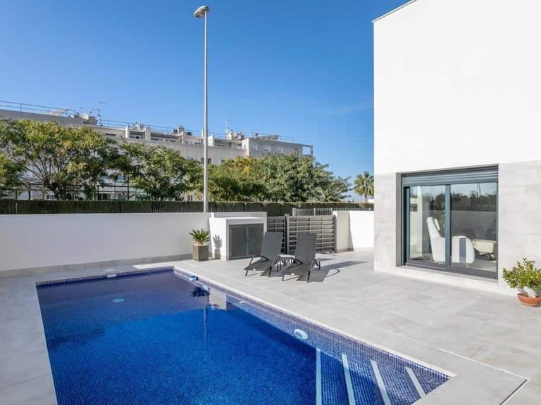 Villa for sale in Daya Nueva, Alicante 277068 1