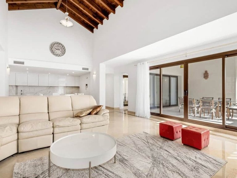 villa for sale in Los Arqueros, Malaga 109136 4