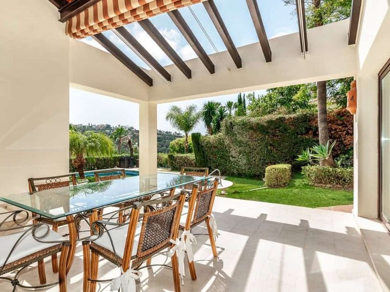 villa for sale in Los Arqueros, Malaga 109136 10