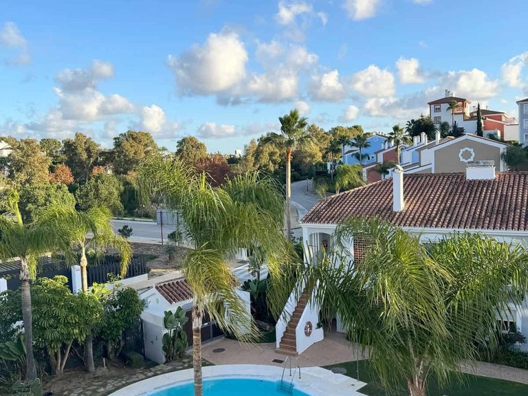 apartment for sale in El Paraiso, Malaga 493481 1