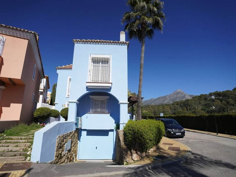 town house for sale in Nueva Andalucia, Malaga 1574194 1
