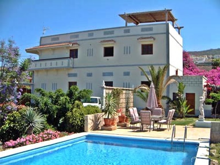 Villa for sale in Adeje, Tenerife 1522681 1