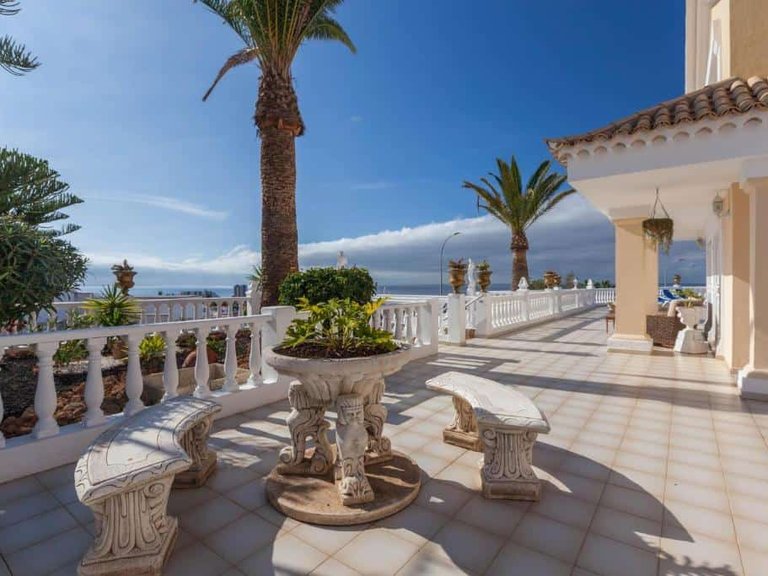 Villa for sale in Adeje, Tenerife 1504589 1