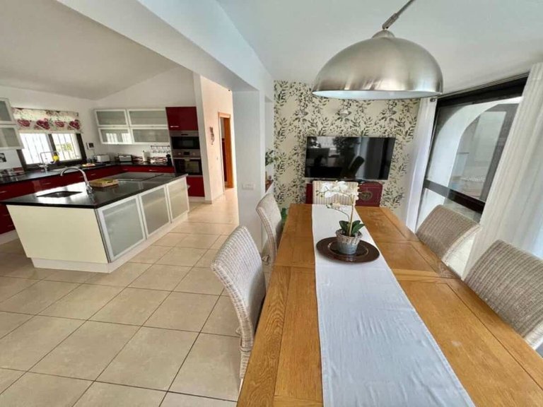 Villa for sale in San Miguel de Abona, Tenerife 1817932 3