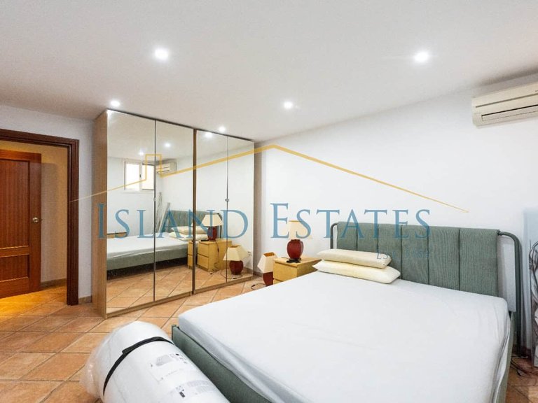 Villa for sale in Golf del Sur, Tenerife 9