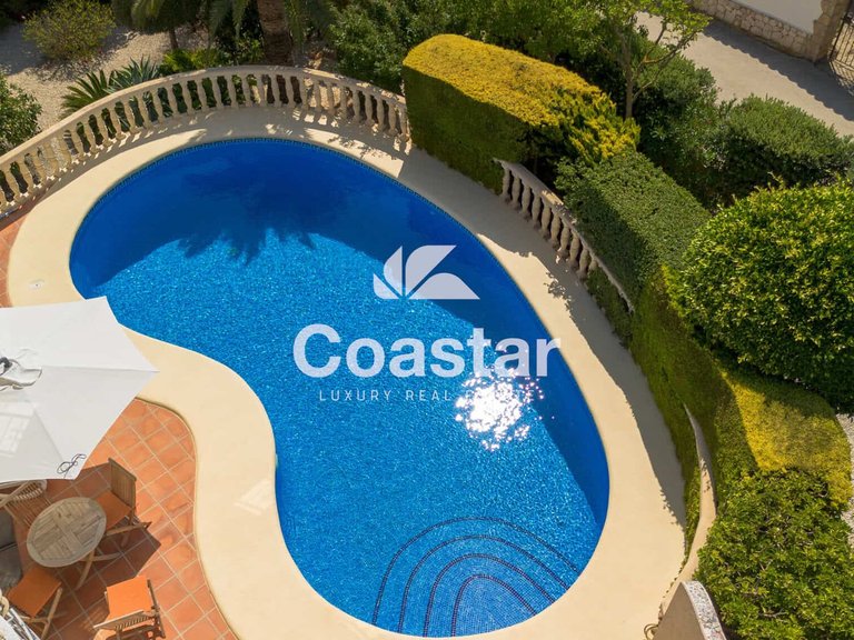 Mediterranean Charm In Prestigious Location 1