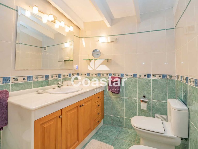 Mediterranean Charm In Prestigious Location 15