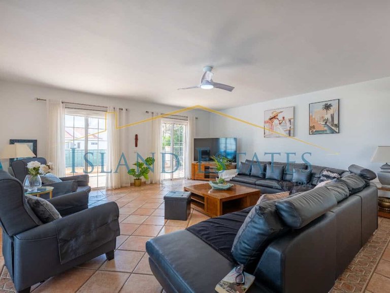 Villa for sale in Golf del Sur, Tenerife 3