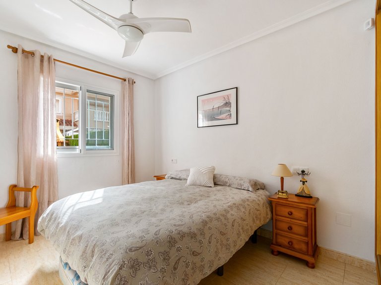 Apartment for sale in Orihuela Costa, Alicante 9