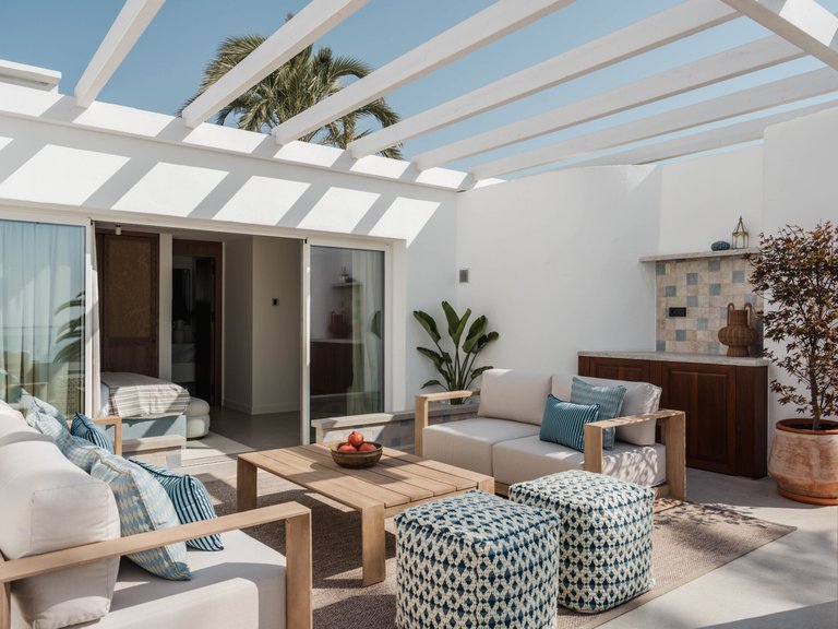 Villa for sale on Golden Mile in Marbella, Málaga 4