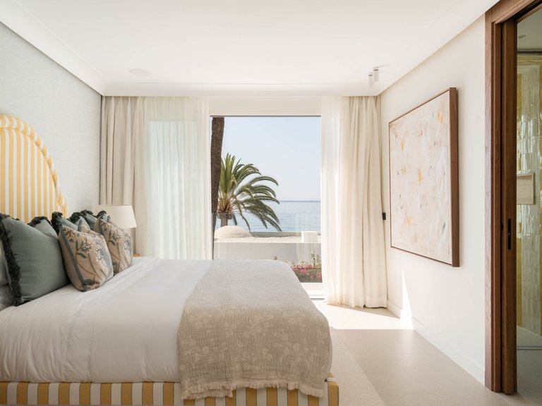 Villa for sale on Golden Mile in Marbella, Málaga 5