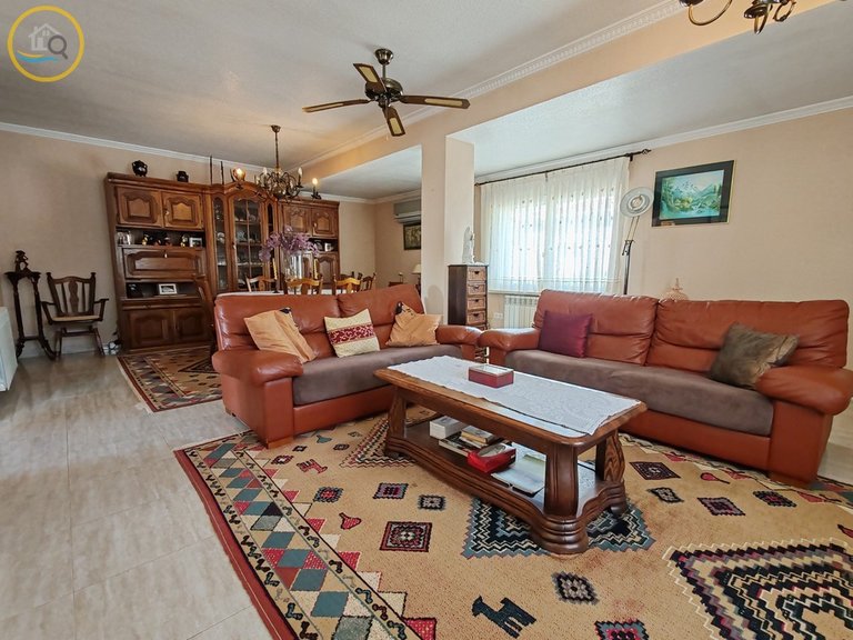 Villa for sale in Pilar de la Horadada, Alicante, Costa Blanca 4