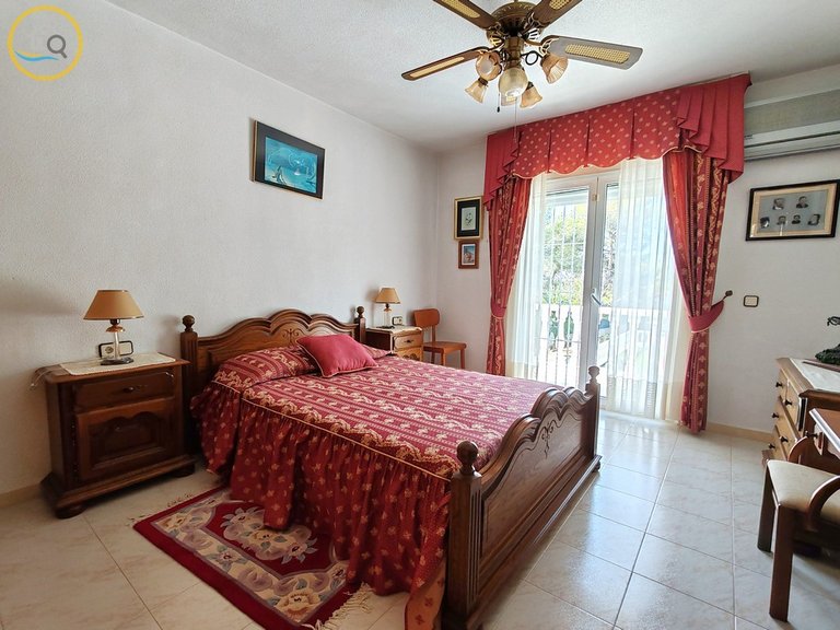 Villa for sale in Pilar de la Horadada, Alicante, Costa Blanca 11