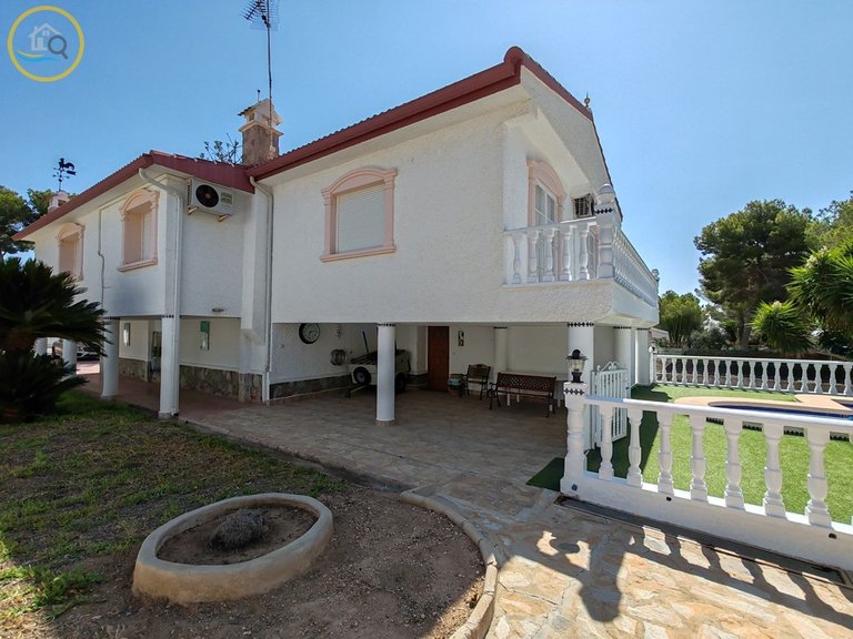 Villa for sale in Pilar de la Horadada, Alicante, Costa Blanca 20