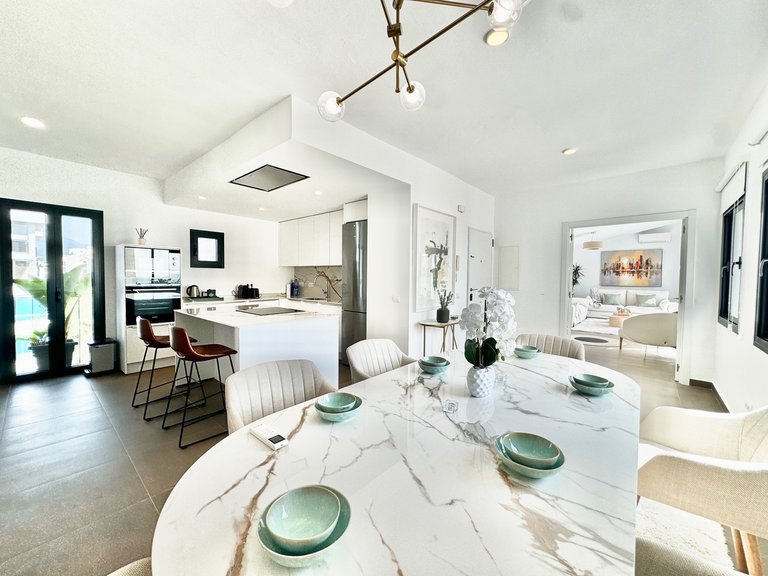 Apartment for sale in Puerto Banus, Málaga 17