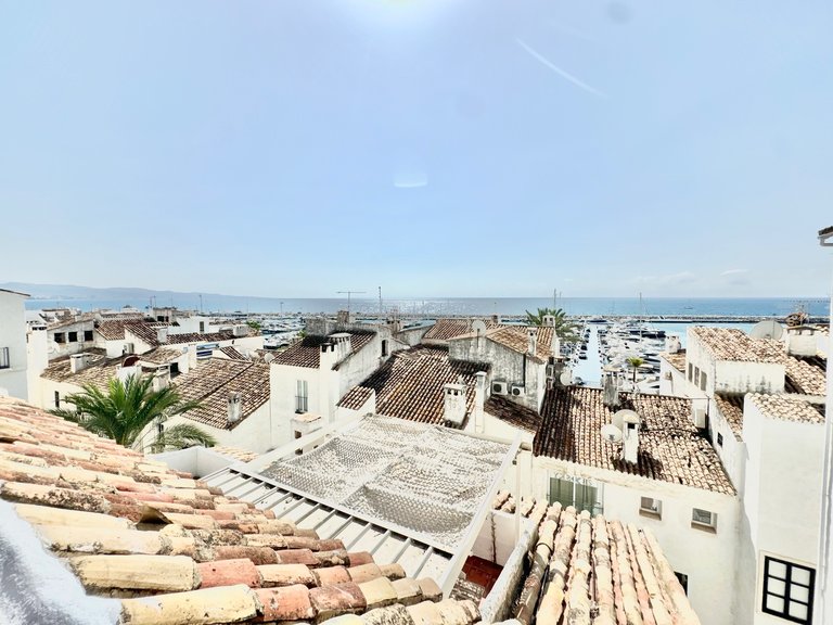 Apartment for sale in Puerto Banus, Málaga 2