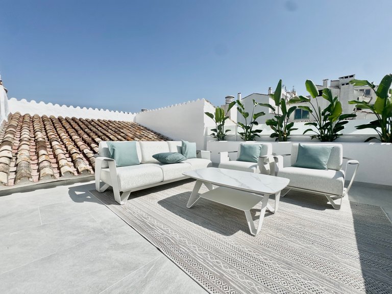 Apartment for sale in Puerto Banus, Málaga 3