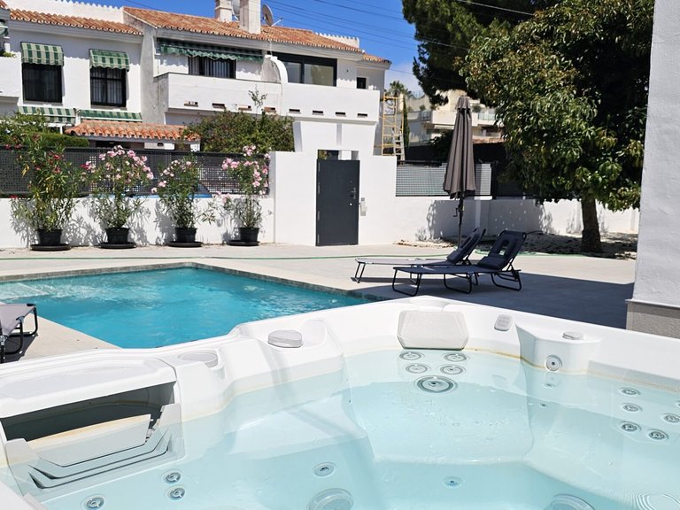 Villa for sale in San Pedro, Málaga 16