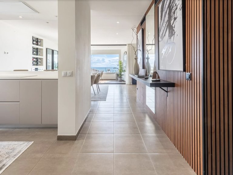 Apartment for sale in Puerto Banus, Málaga 3