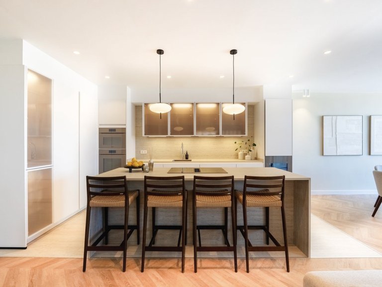 Villa for sale on Golden Mile, Marbella, Málaga 1