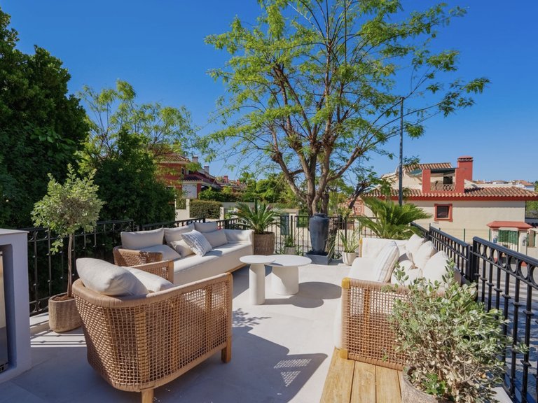 Villa for sale on Golden Mile, Marbella, Málaga 14