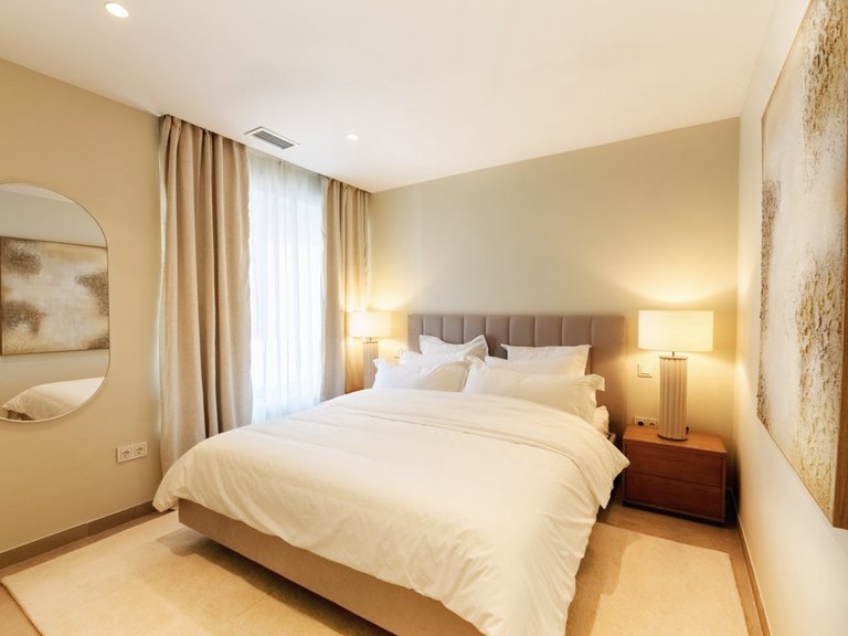 Villa for sale on Golden Mile, Marbella, Málaga 15