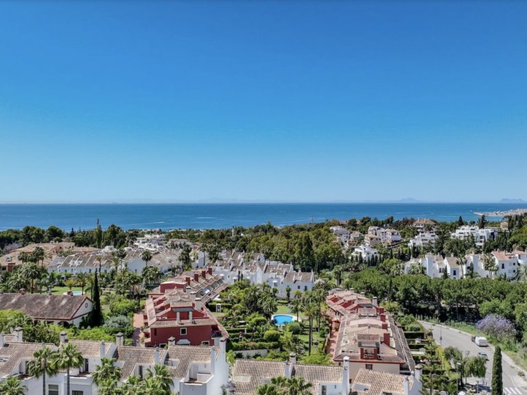 Villa for sale on Golden Mile, Marbella, Málaga 20