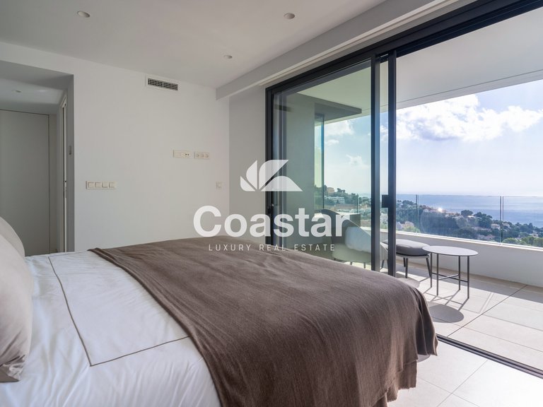 Villa for Sale in Altea, Costa Blanca 2