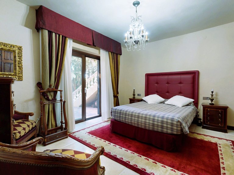 Villa for sale in Calahonda, Mijas Costa, Málaga 9