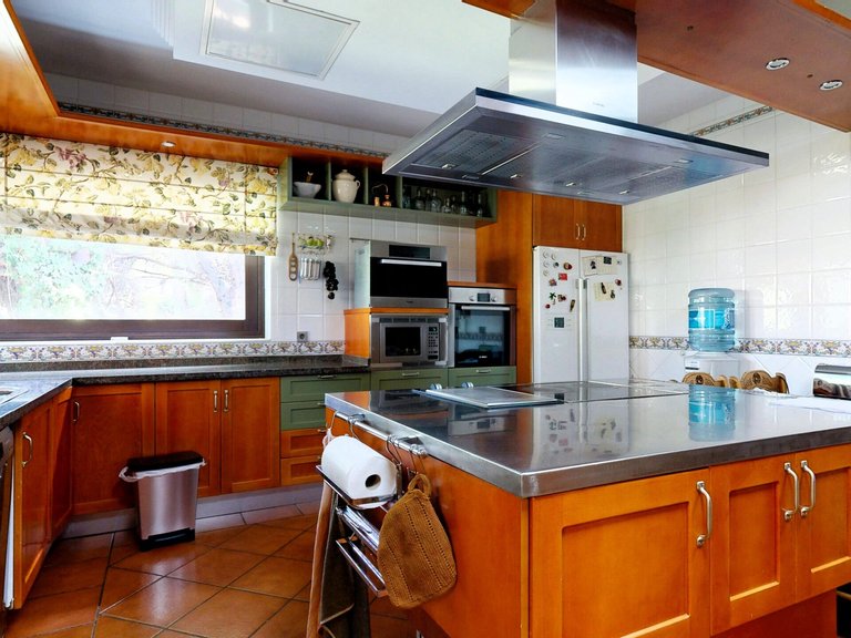 Villa for sale in Calahonda, Mijas Costa, Málaga 17