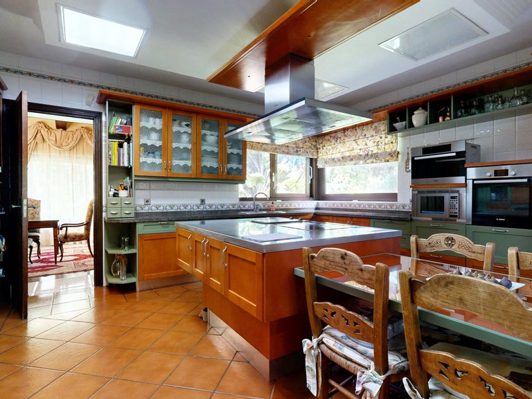 Villa for sale in Calahonda, Mijas Costa, Málaga 18