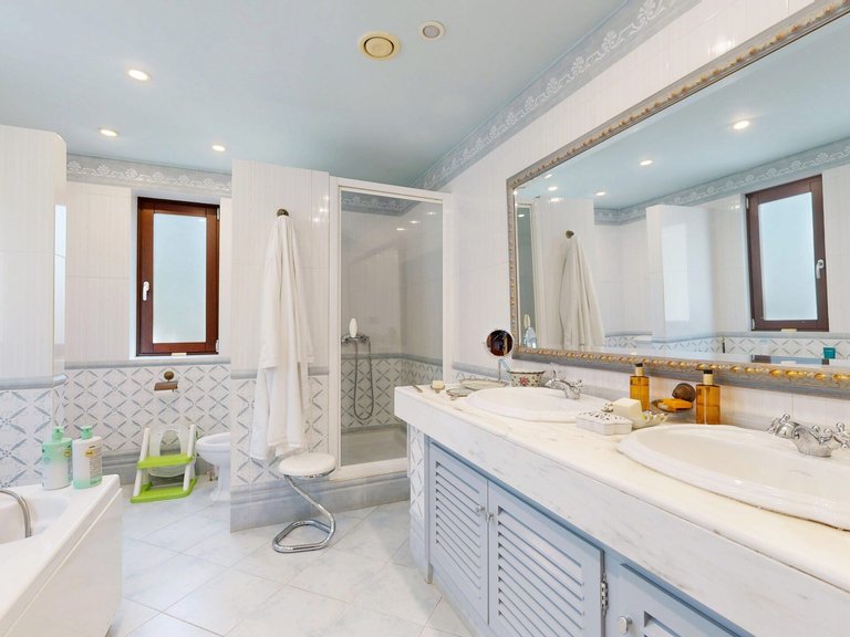 Villa for sale in Calahonda, Mijas Costa, Málaga 19