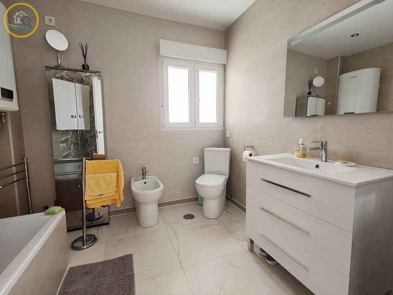 Villa for sale in Pilar de la Horadada, Alicante 10