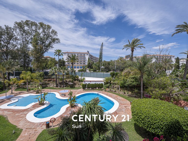 Apartment for sale in Puerto Banús, Málaga 5