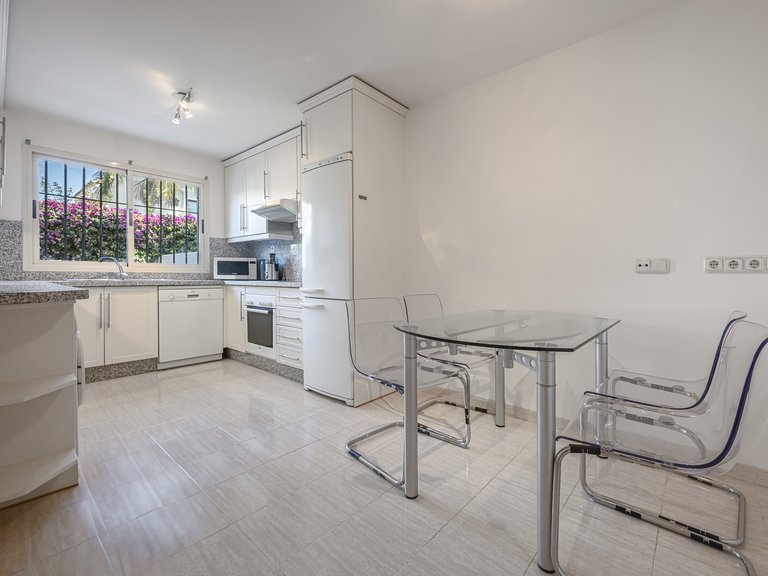 Town House for sale in Nueva Andalucía, Marbella, Málaga 17