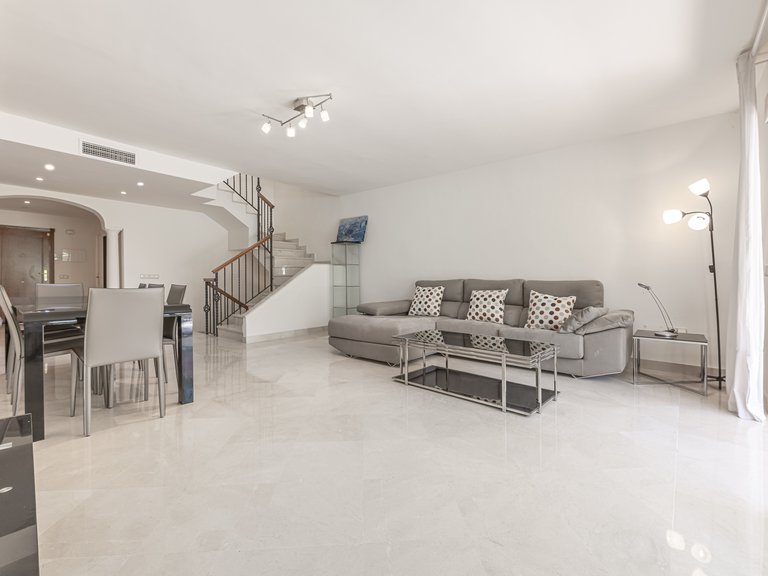 Town House for sale in Nueva Andalucía, Marbella, Málaga 21