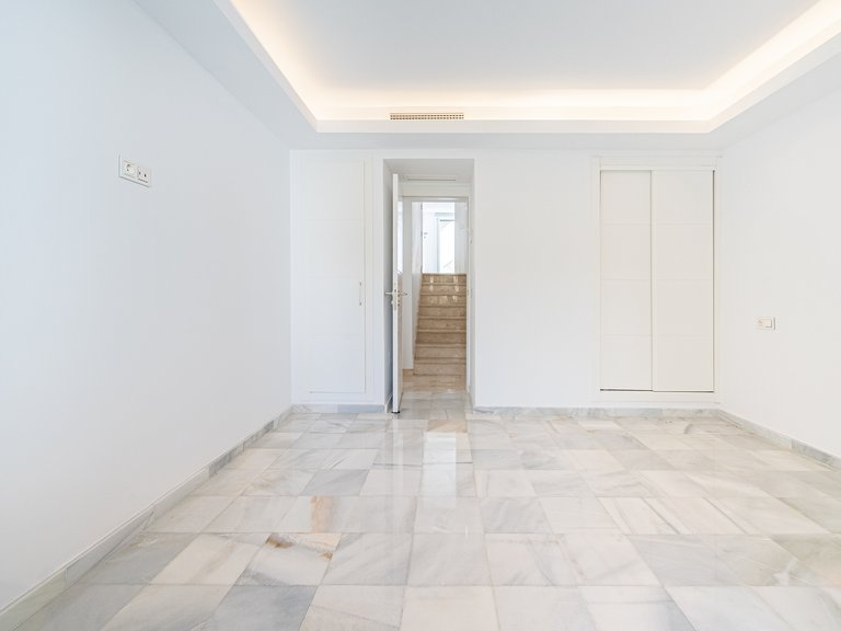 Townhouse for sale in Nueva Andalucía, Marbella, Málaga 15