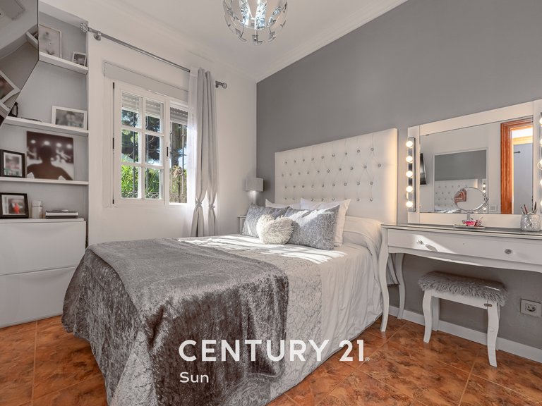 Apartment for sale in Nueva Andalucía, Marbella, Málaga 13