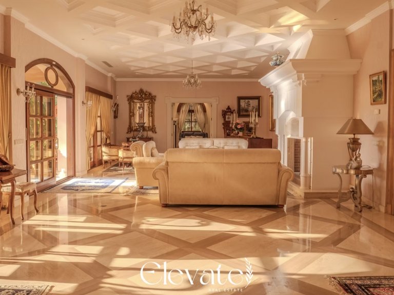 Villa for sale in Nueva Andalucía, Marbella, Málaga 7