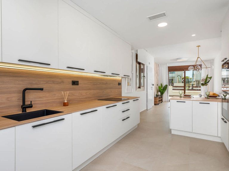 Apartment for sale in Torrevieja, Alicante 12