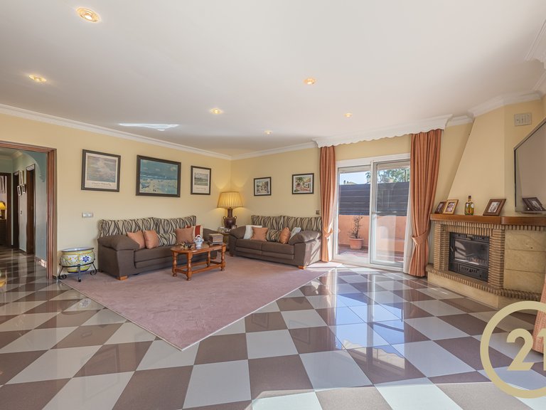 Villa for sale in San Pedro de Alcántara, Marbella, Málaga 9