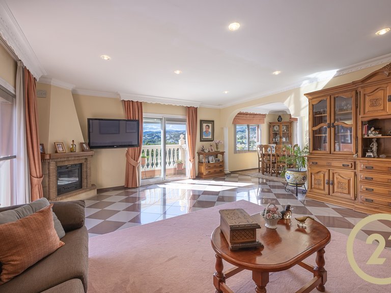 Villa for sale in San Pedro de Alcántara, Marbella, Málaga 10