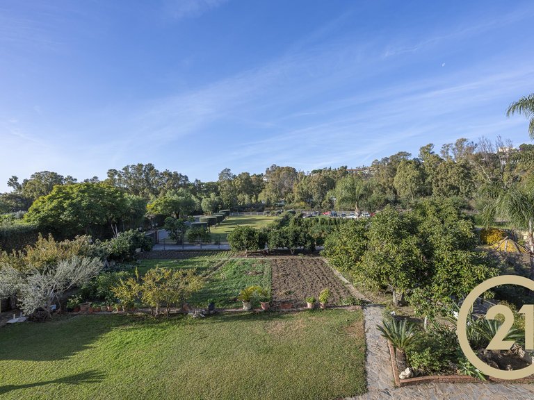 Villa for sale in Estepona, Málaga 15