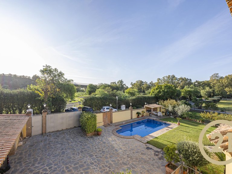 Villa for sale in Estepona, Málaga 16