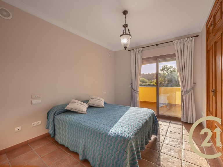 Villa for sale in Estepona, Málaga 18