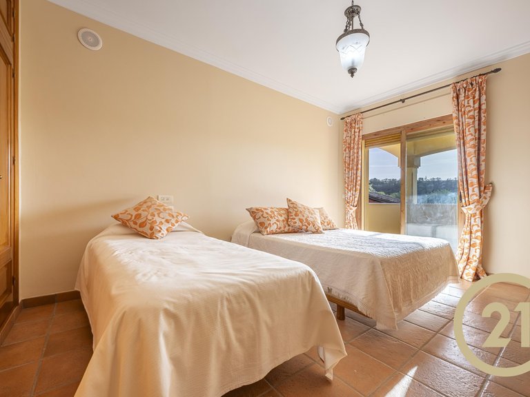 Villa for sale in Estepona, Málaga 20